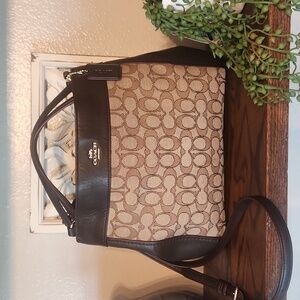 COACH LEXY LEATHER AND SIGNATURE COACH CANVAS